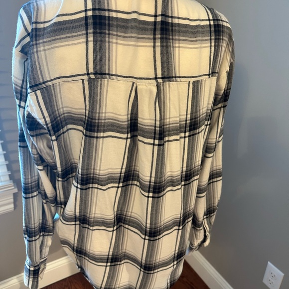 GAP Cream and Black Checkered flannel Shirt XS - Picture 3 of 4